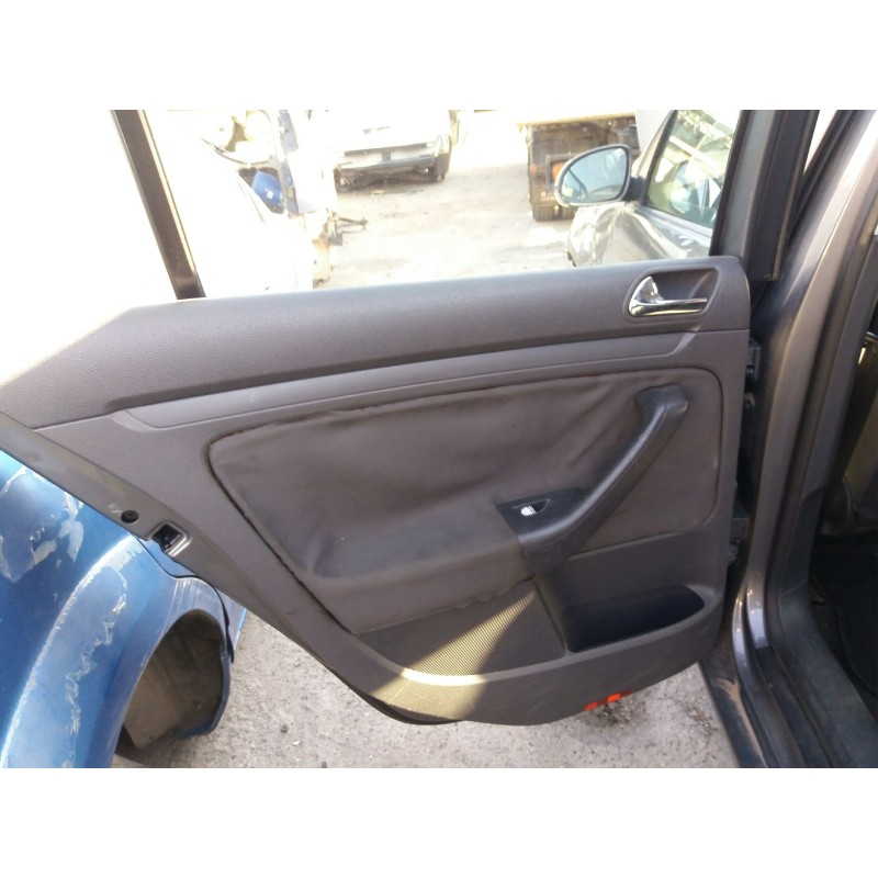 volkswagen golf v berlina (1k1) del año 2003