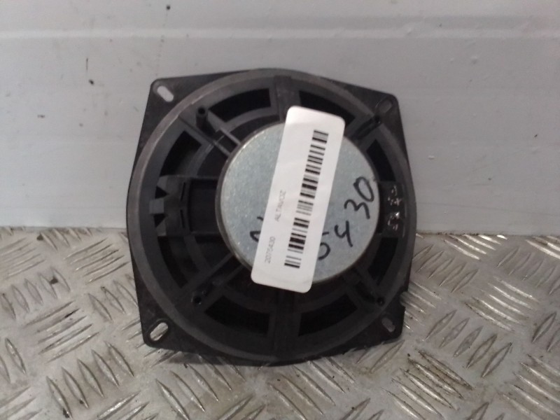 Recambio de altavoz para audi a4 avant (8e) referencia OEM IAM 4910140289  