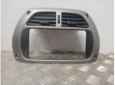 Recambio de mascara central de salpicadero para toyota rav 4 (a2) referencia OEM IAM   