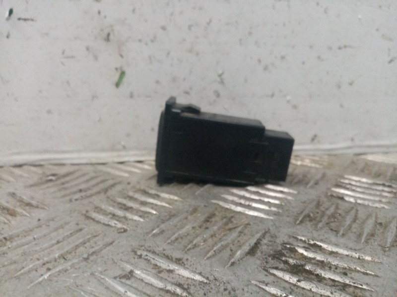 Recambio de pulsador antinieblas para toyota rav 4 (a2) referencia OEM IAM   