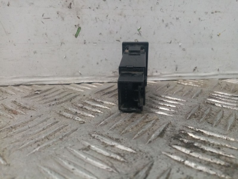 Recambio de pulsador antinieblas para toyota rav 4 (a2) referencia OEM IAM   