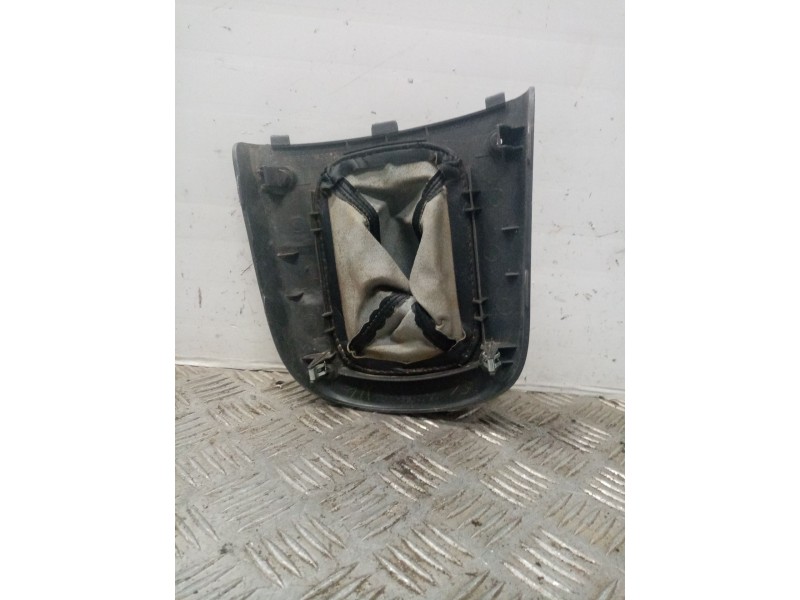 Recambio de guarnecidos palanca cambio para toyota rav 4 (a2) referencia OEM IAM 0  