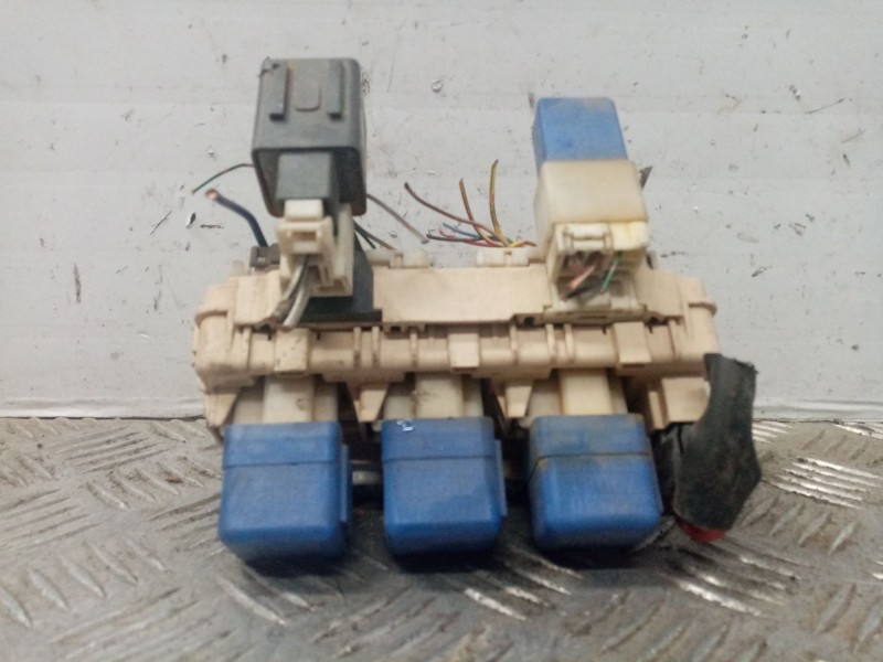 Recambio de caja reles / fusibles para nissan x-trail (t30) 2.2 16v turbodiesel cat referencia OEM IAM   