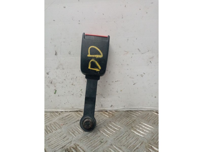 Recambio de anclaje cinturon delantero derecho para suzuki santana 300 2.0 hdi referencia OEM IAM   