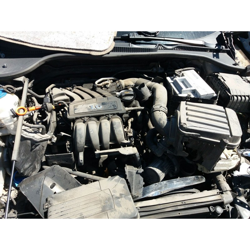 volkswagen golf v berlina (1k1) del año 2003