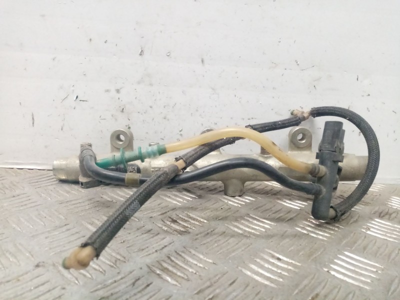 Recambio de rampa inyectora para suzuki santana 300 2.0 hdi referencia OEM IAM 9657017680 0445214092 