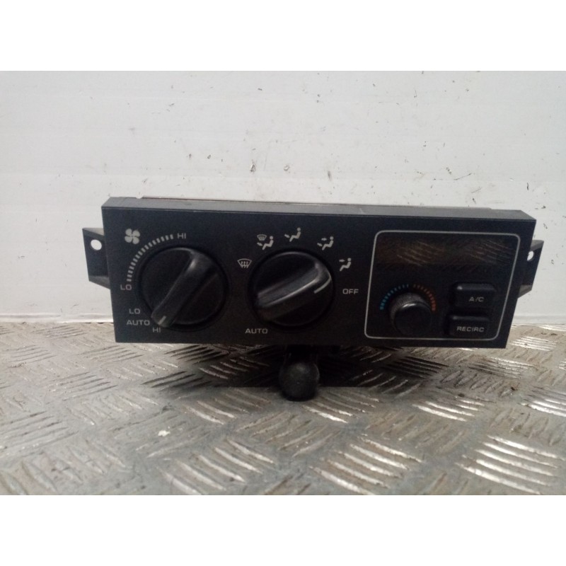 Recambio de mando climatizador para jeep cherokee (xj) 4.0 190cv erh referencia OEM IAM 55036400  