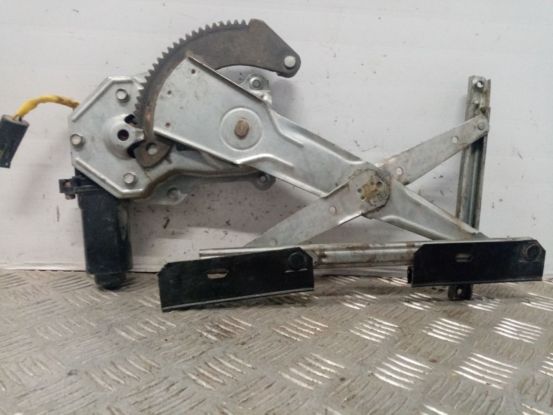 Recambio de elevalunas trasero derecho para jeep cherokee (xj) 4.0 190cv erh referencia OEM IAM 55154620  