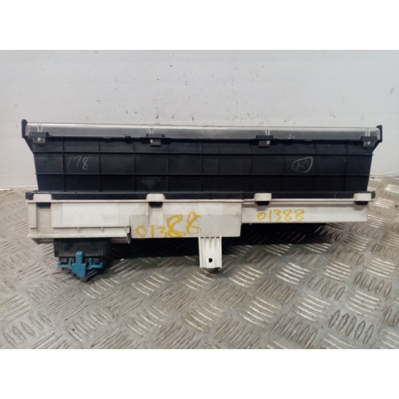 Recambio de cuadro instrumentos para jeep cherokee (xj) 4.0 190cv erh referencia OEM IAM 83504890  