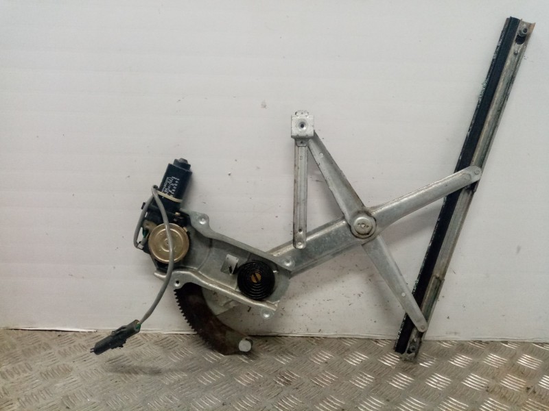 Recambio de elevalunas delantero derecho para jeep cherokee (xj) 4.0 190cv erh referencia OEM IAM 56005164  