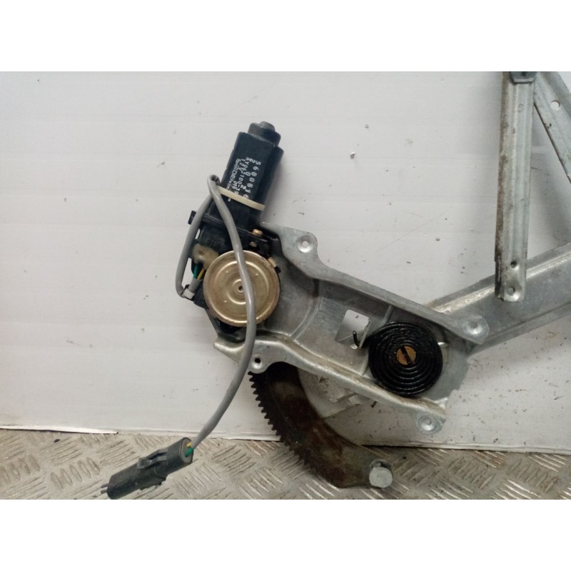 Recambio de elevalunas delantero derecho para jeep cherokee (xj) 4.0 190cv erh referencia OEM IAM 56005164  