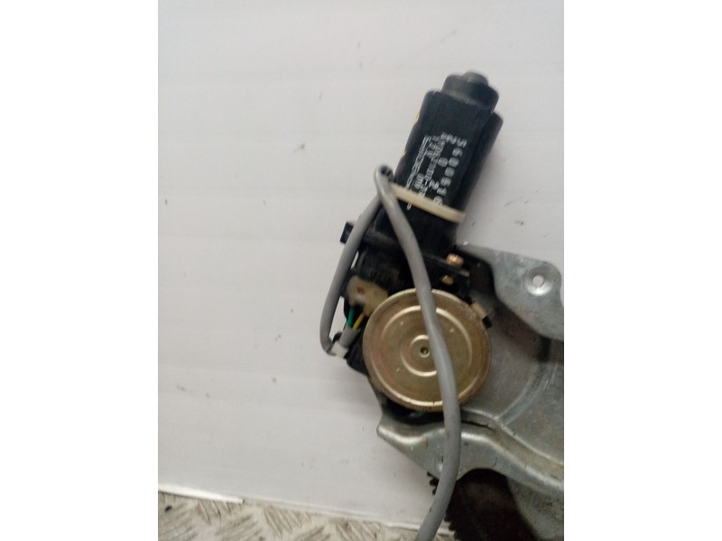 Recambio de elevalunas delantero derecho para jeep cherokee (xj) 4.0 190cv erh referencia OEM IAM 56005164  