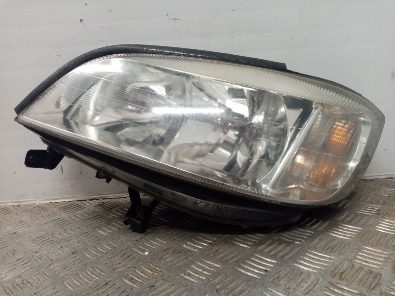 Recambio de faro izquierdo para opel zafira a elegance referencia OEM IAM 90582021  