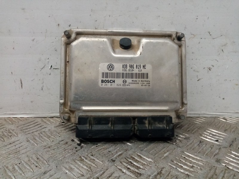 Recambio de centralita motor uce para seat ibiza (6l1) cool referencia OEM IAM 038906019NE 0281011824 