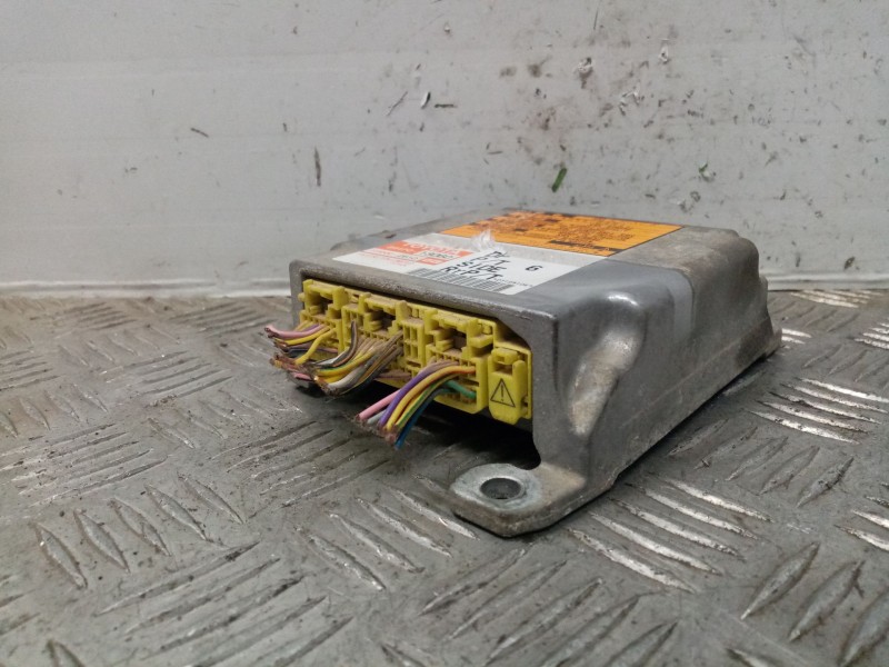 Recambio de centralita airbag para toyota corolla verso (e12) referencia OEM IAM 8917013060  