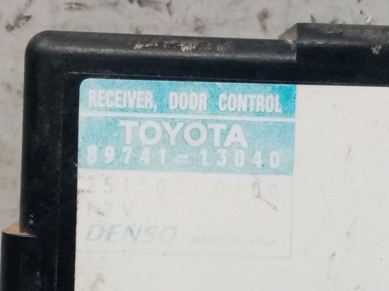 Recambio de centralita cierre para toyota corolla verso (e12) referencia OEM IAM 8974113040  
