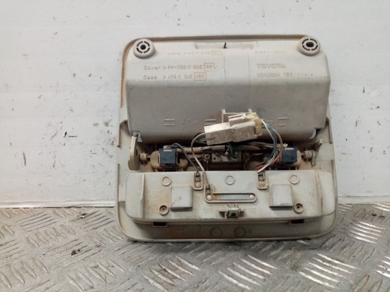 Recambio de luz interior para toyota corolla verso (e12) referencia OEM IAM   