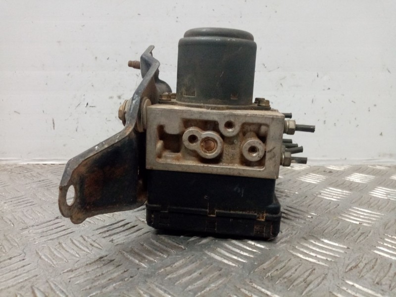 Recambio de abs para toyota corolla verso (e12) referencia OEM IAM 8954113040  