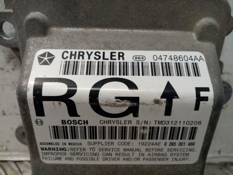 Recambio de centralita airbag para chrysler voyager (rg) 2.4 cat referencia OEM IAM 04748604AA  