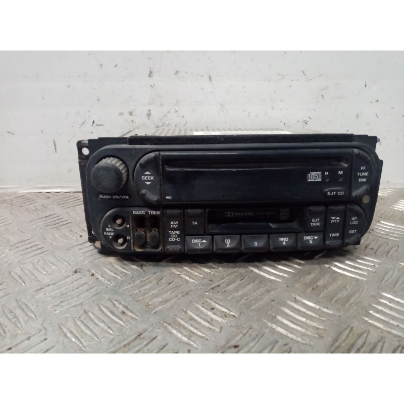 Recambio de sistema audio / radio cd para chrysler voyager (rg) 2.4 cat referencia OEM IAM P56038585A0  