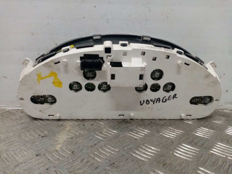 Recambio de cuadro instrumentos para chrysler voyager (rg) 2.4 cat referencia OEM IAM P04685722A1  