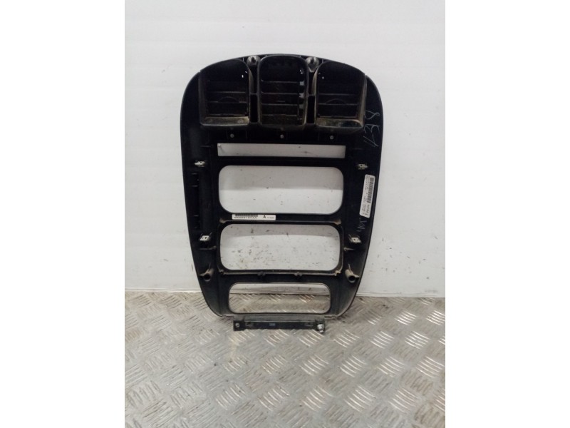 Recambio de salpicadero para chrysler voyager (rg) 2.4 cat referencia OEM IAM 05009180AA  