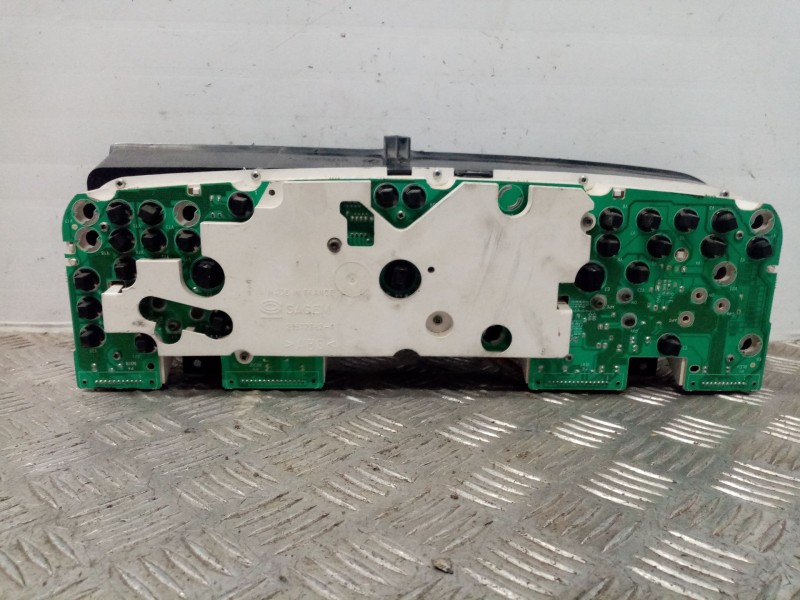 Recambio de cuadro instrumentos para citroen xantia berlina 1.9 diesel referencia OEM IAM 9621797880  