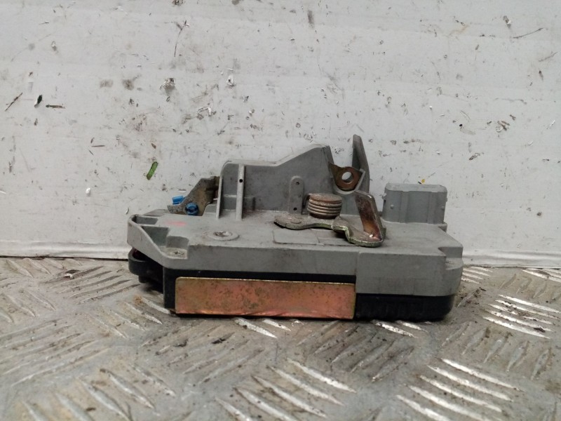 Recambio de cerradura puerta delantera izquierda para citroen xantia berlina 1.9 diesel referencia OEM IAM   