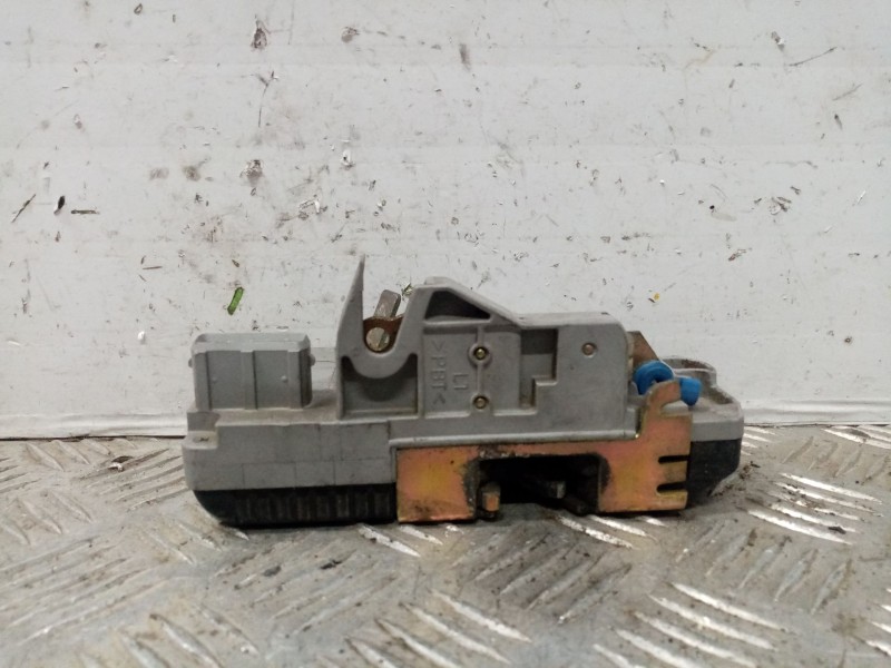 Recambio de cerradura puerta delantera izquierda para citroen xantia berlina 1.9 diesel referencia OEM IAM   