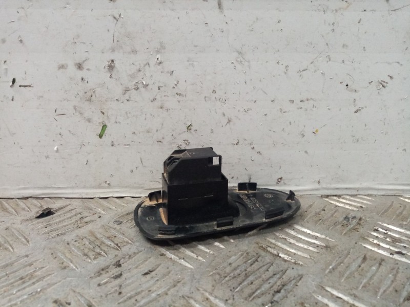 Recambio de mando elevalunas delantero derecho para seat toledo (1m2) signo referencia OEM IAM 1M0867164  