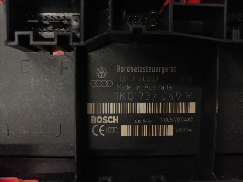 Recambio de caja reles / fusibles para volkswagen golf v berlina (1k1) referencia OEM IAM 1K0937049M  