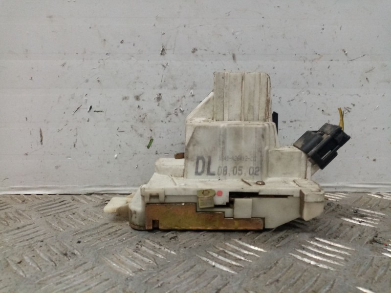 Recambio de cerradura puerta trasera derecha para ford mondeo berlina (ge) ghia referencia OEM IAM 4057986  