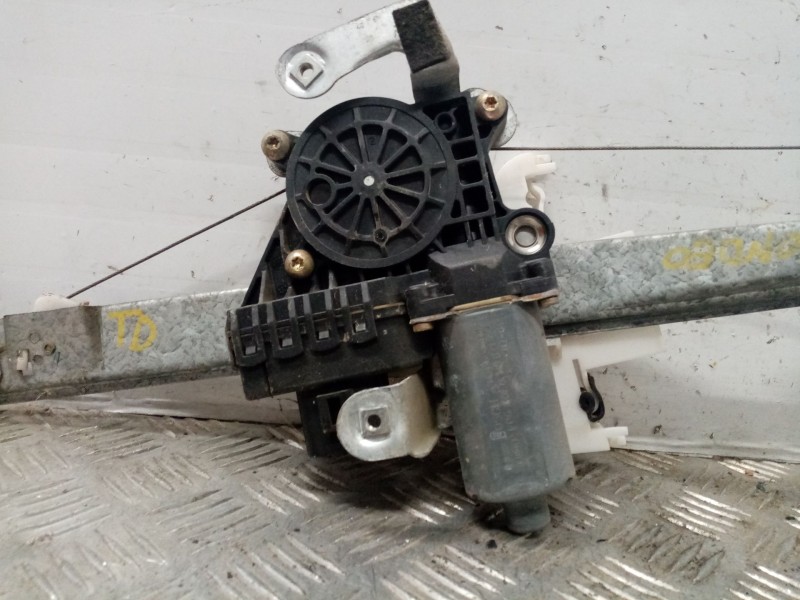 Recambio de elevalunas trasero derecho para ford mondeo berlina (ge) ghia referencia OEM IAM 0130821772  