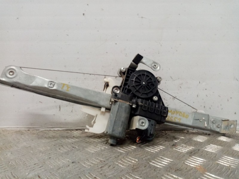 Recambio de elevalunas trasero izquierdo para ford mondeo berlina (ge) ghia referencia OEM IAM 0130821773  