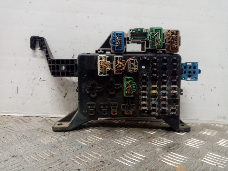 Recambio de caja reles / fusibles para ford mondeo berlina (ge) ghia referencia OEM IAM 1S7T14A301CC  