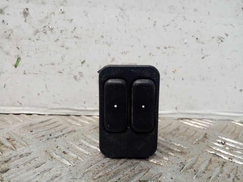 Recambio de mando elevalunas delantero izquierdo para opel astra g berlina edition referencia OEM IAM 90561088   Recambio de mando elevalunas delantero izquierdo para opel astra g berlina edition referencia OEM IAM 90561088