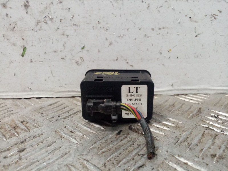 Recambio de mando elevalunas delantero izquierdo para opel astra g berlina edition referencia OEM IAM 90561088   Recambio de mando elevalunas delantero izquierdo para opel astra g berlina edition referencia OEM IAM 90561088