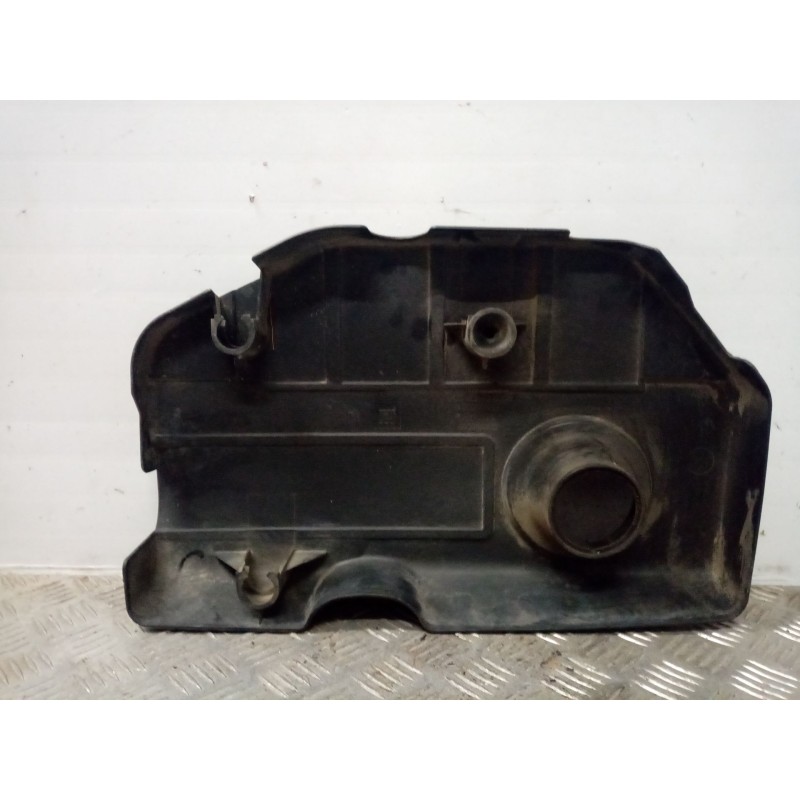 Recambio de tapa motor para opel astra g berlina edition referencia OEM IAM 330188061   Recambio de tapa motor para opel astra g berlina edition referencia OEM IAM 330188061