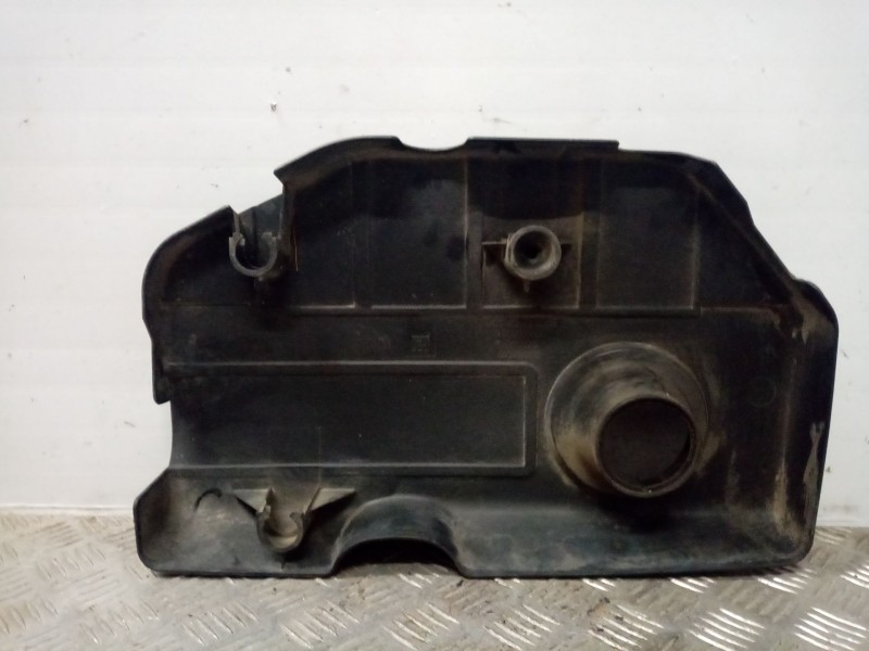 Recambio de tapa motor para opel astra g berlina edition referencia OEM IAM 330188061   Recambio de tapa motor para opel astra g berlina edition referencia OEM IAM 330188061