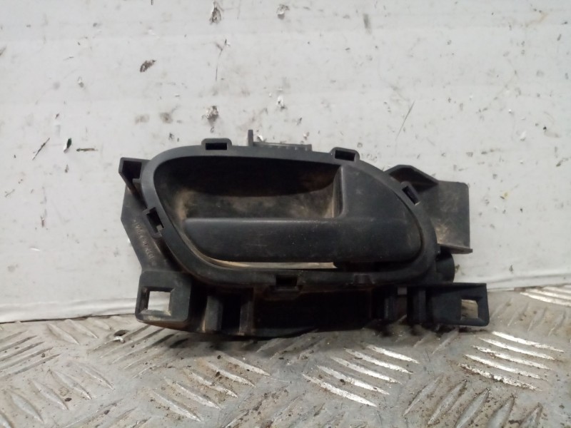 Recambio de maneta interior delantera izquierda para peugeot partner kasten confort l1 referencia OEM IAM   