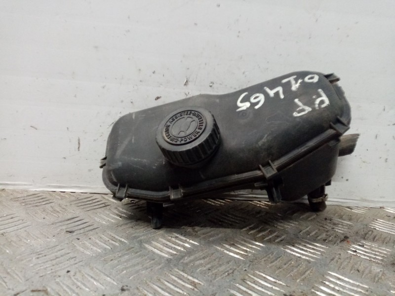 Recambio de deposito servo para peugeot partner kasten confort l1 referencia OEM IAM 9682883380  