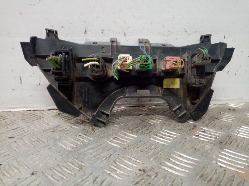 Recambio de mando multifuncion para peugeot partner kasten confort l1 referencia OEM IAM 9680931977  