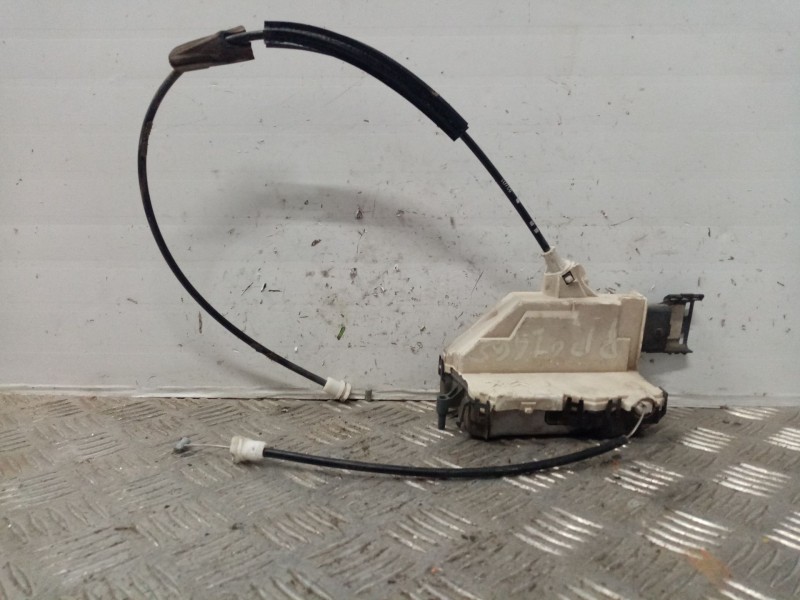 Recambio de cerradura puerta delantera derecha para peugeot partner kasten confort l1 referencia OEM IAM   