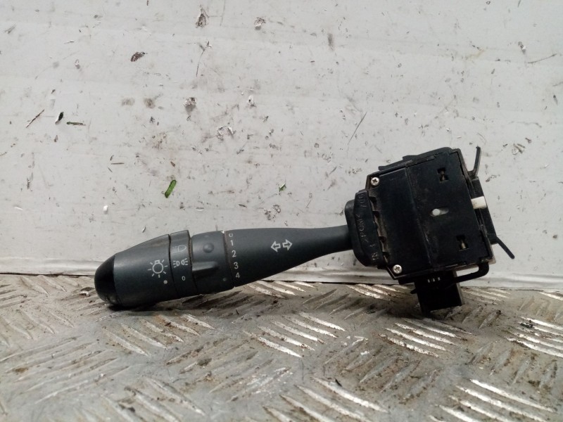 Recambio de mando luces para smart forfour cdi (50kw) referencia OEM IAM 17E018  