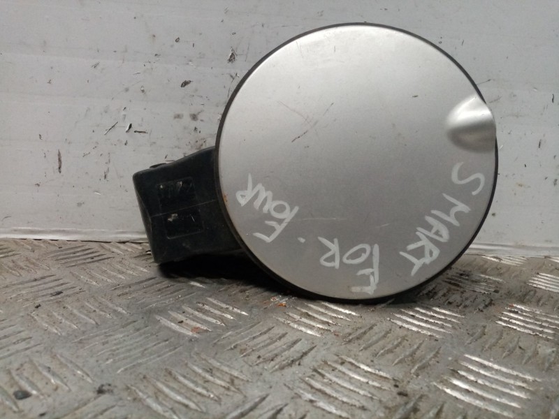 Recambio de tapa exterior combustible para smart forfour cdi (50kw) referencia OEM IAM A4547500006  