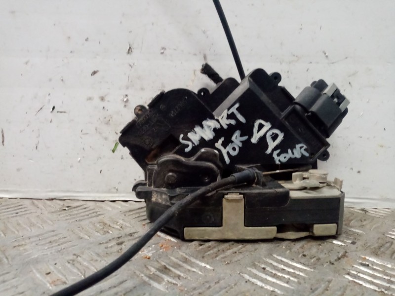 Recambio de cerradura puerta delantera derecha para smart forfour cdi (50kw) referencia OEM IAM A4547200035  