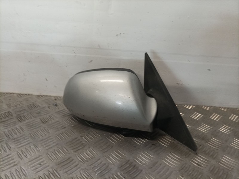 Recambio de retrovisor derecho para hyundai elantra referencia OEM IAM   