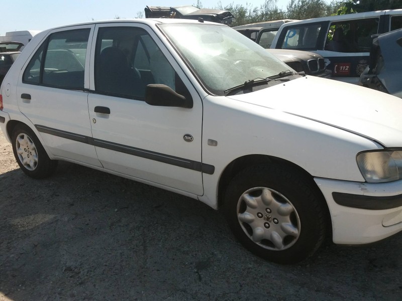 peugeot 106 (s2) 1.1   |   0.96 - ... | 1996 | 60 cv / 44 kw del año 1996