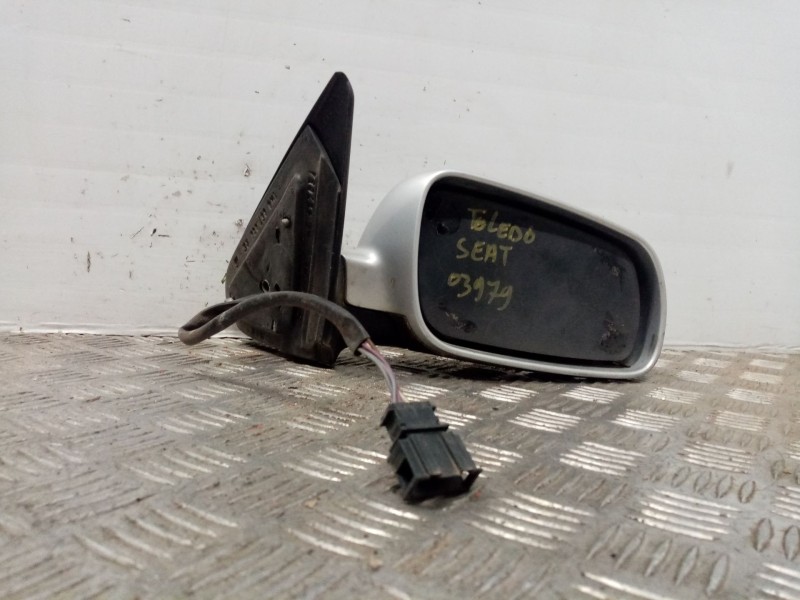 Recambio de retrovisor derecho para seat toledo (1m2) signo referencia OEM IAM   