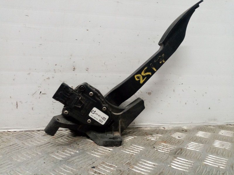 Recambio de potenciometro pedal para opel corsa c club referencia OEM IAM 9129423  